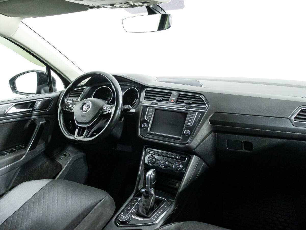Volkswagen Tiguan б/у, 2017, Роботизированная. Фото: #8