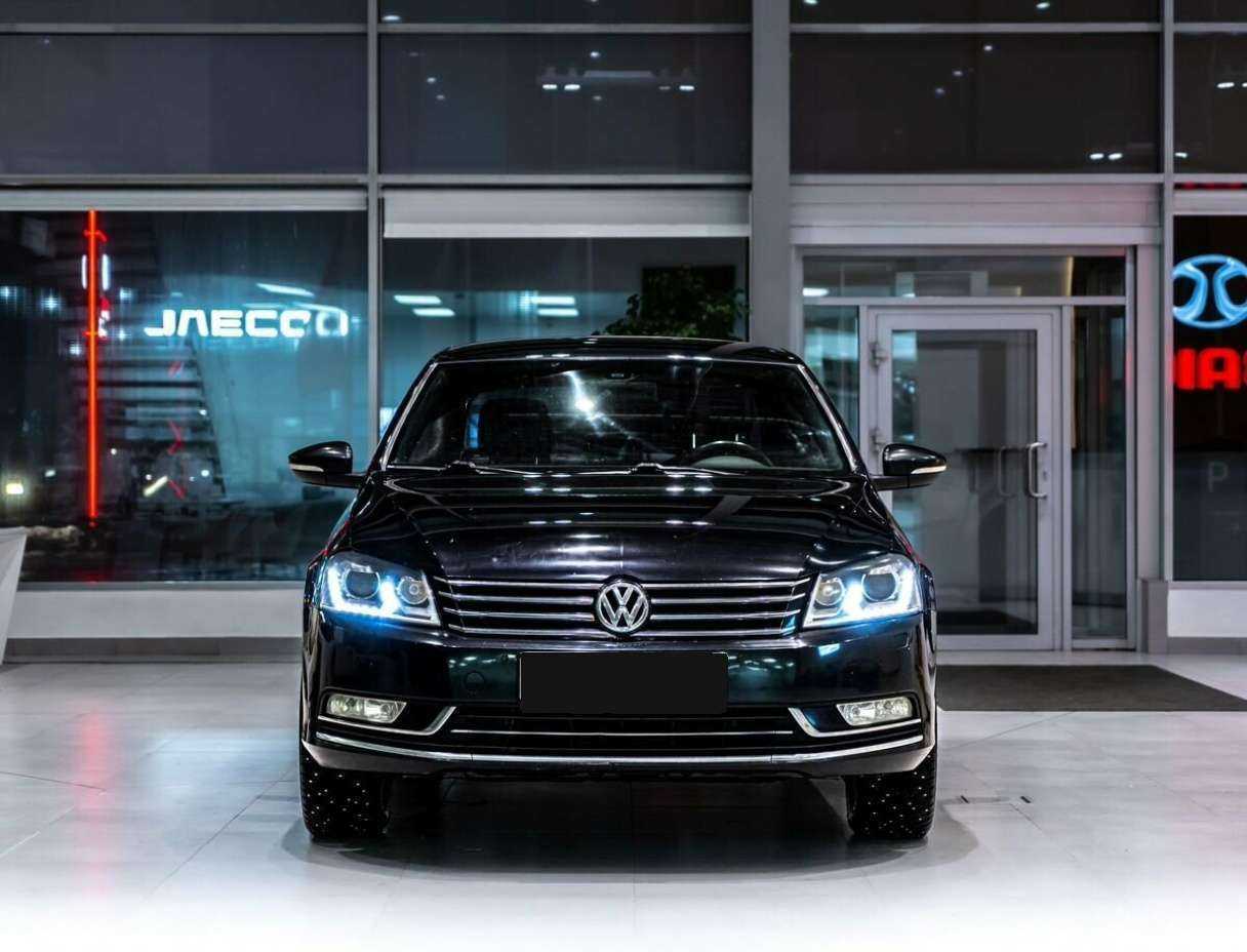 Volkswagen Passat б/у, 2013, Роботизированная. Фото: #1