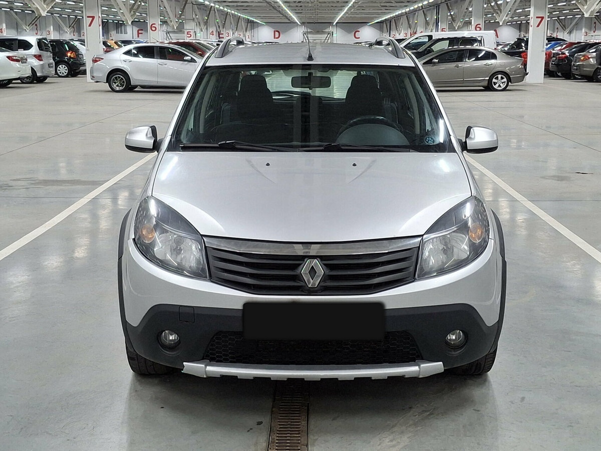 Renault Sandero б/у, 2013, Автоматическая. Фото: #1