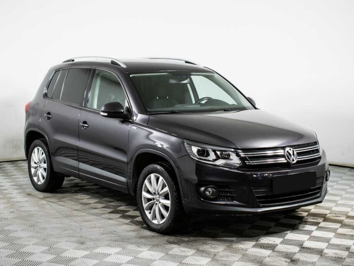 Volkswagen Tiguan б/у, 2016, Автоматическая. Фото: #2