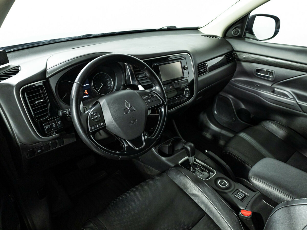 Mitsubishi Outlander б/у, 2016, Вариатор. Фото: #9