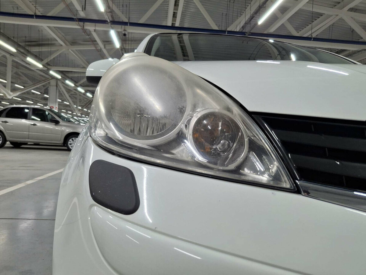 Nissan Note б/у, 2012, Механическая. Фото: #16