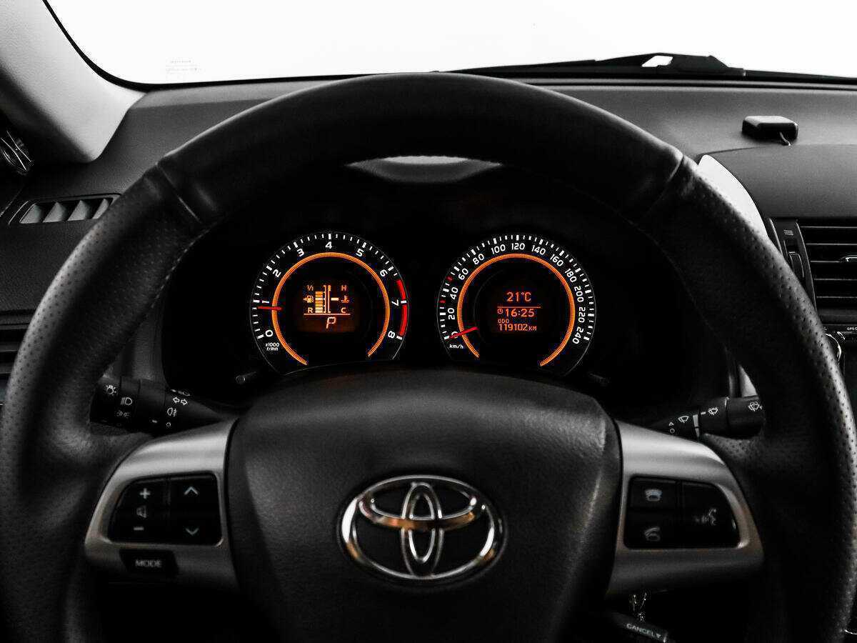 Toyota Corolla б/у, 2012, Автоматическая. Фото: #15