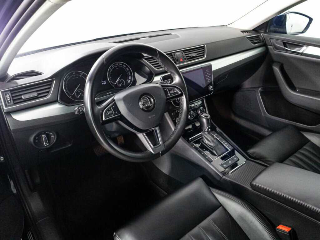 Skoda Superb б/у, 2018, Роботизированная. Фото: #10