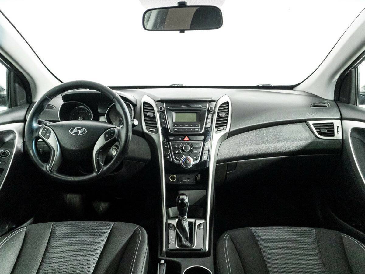 Hyundai i30 б/у, 2012, Автоматическая. Фото: #12