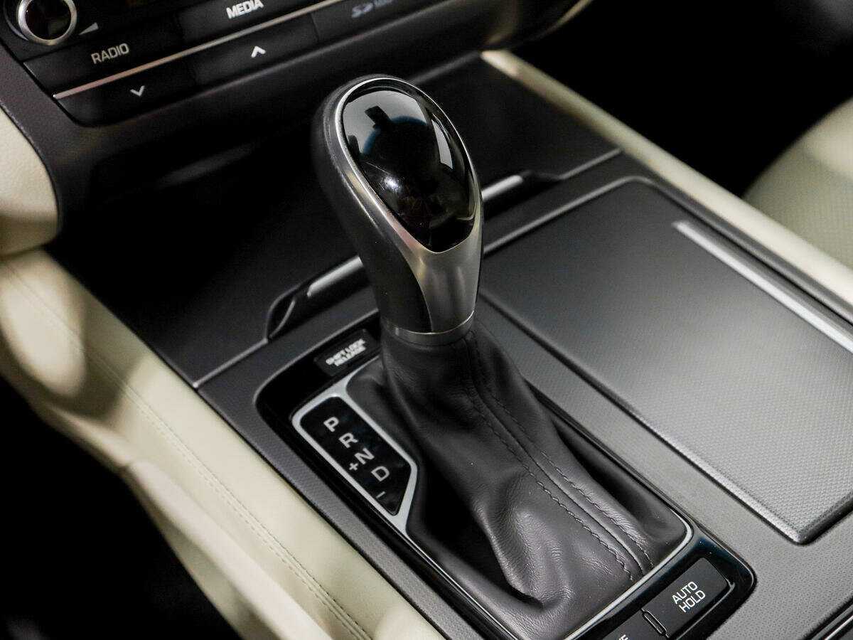 Hyundai Genesis б/у, 2015, Автоматическая. Фото: #8