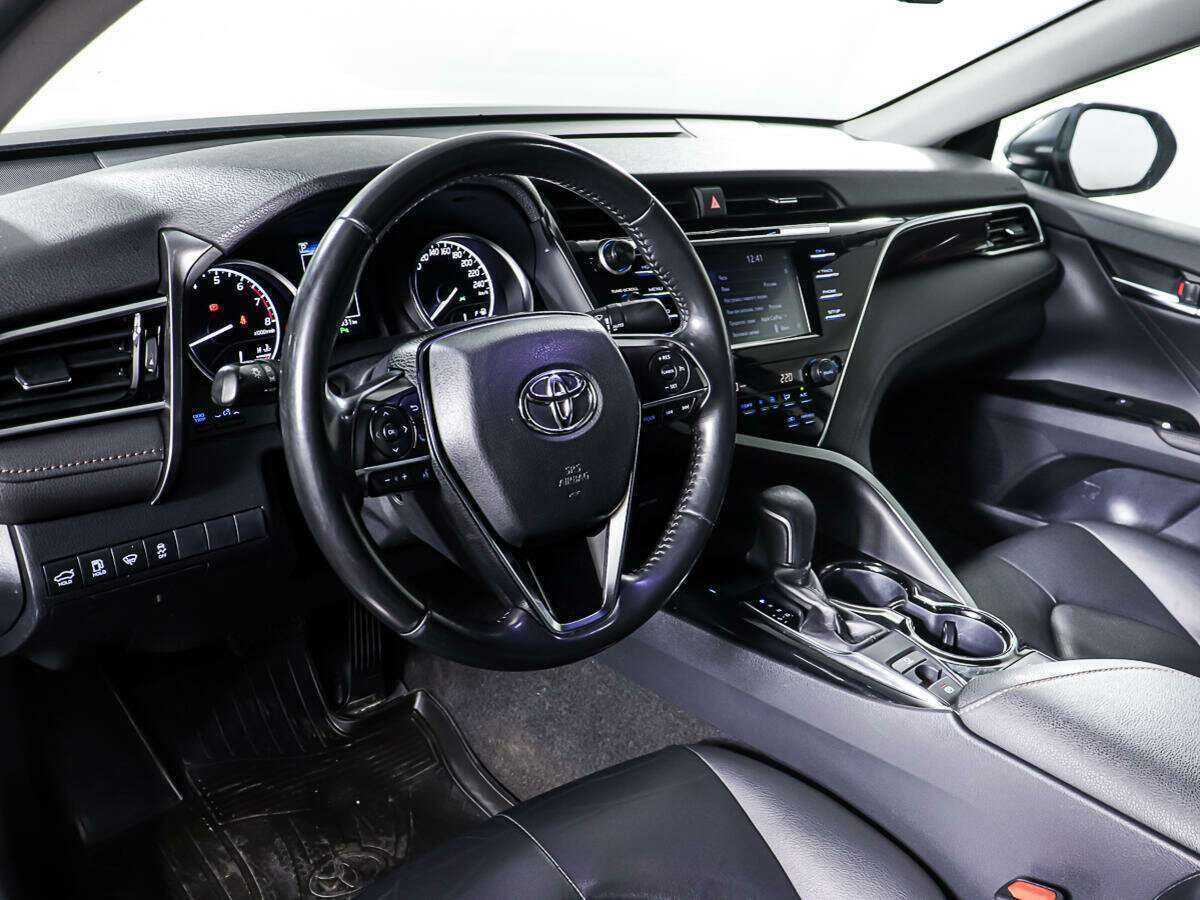 Toyota Camry б/у, 2020, Автоматическая. Фото: #11