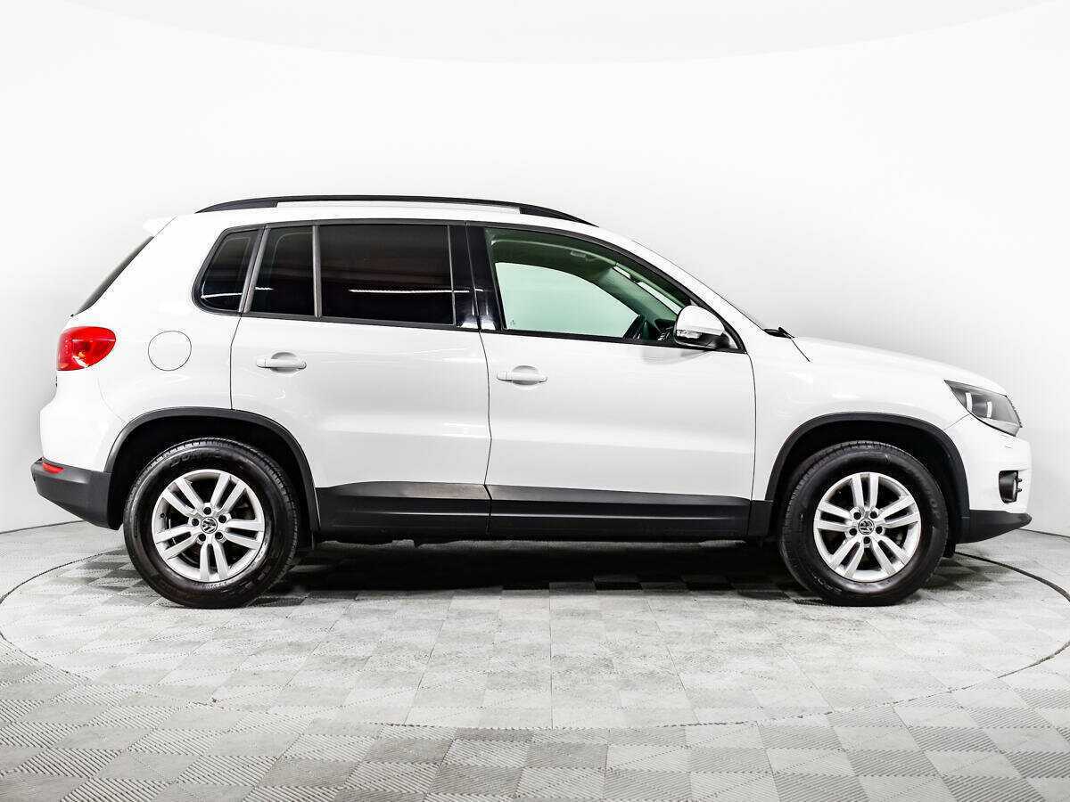 Volkswagen Tiguan б/у, 2015, Роботизированная. Фото: #3