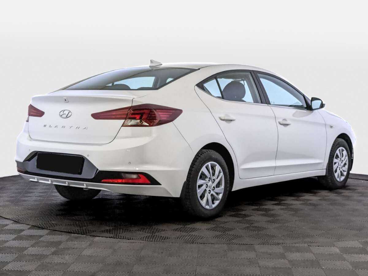 Hyundai Elantra б/у, 2020, Автоматическая. Фото: #4