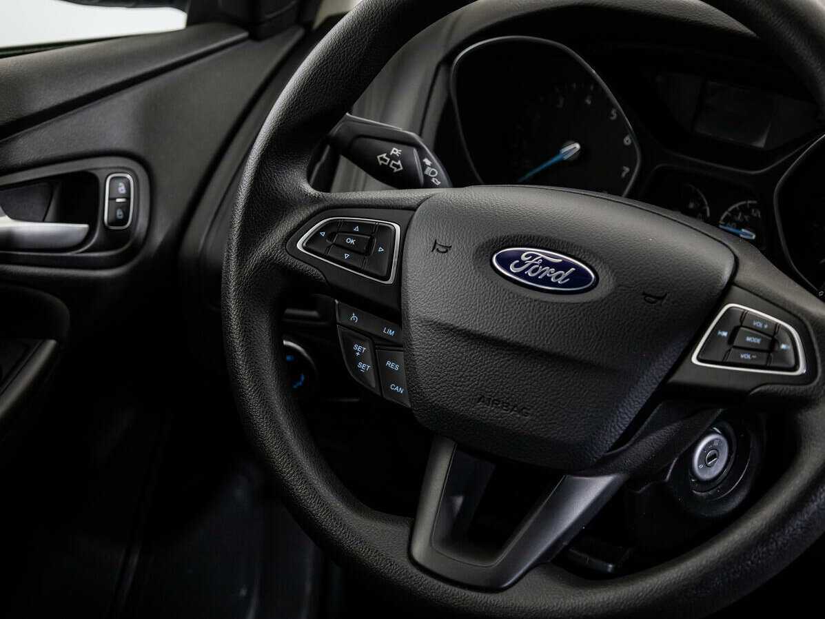 Ford Focus б/у, 2017, Механическая. Фото: #14