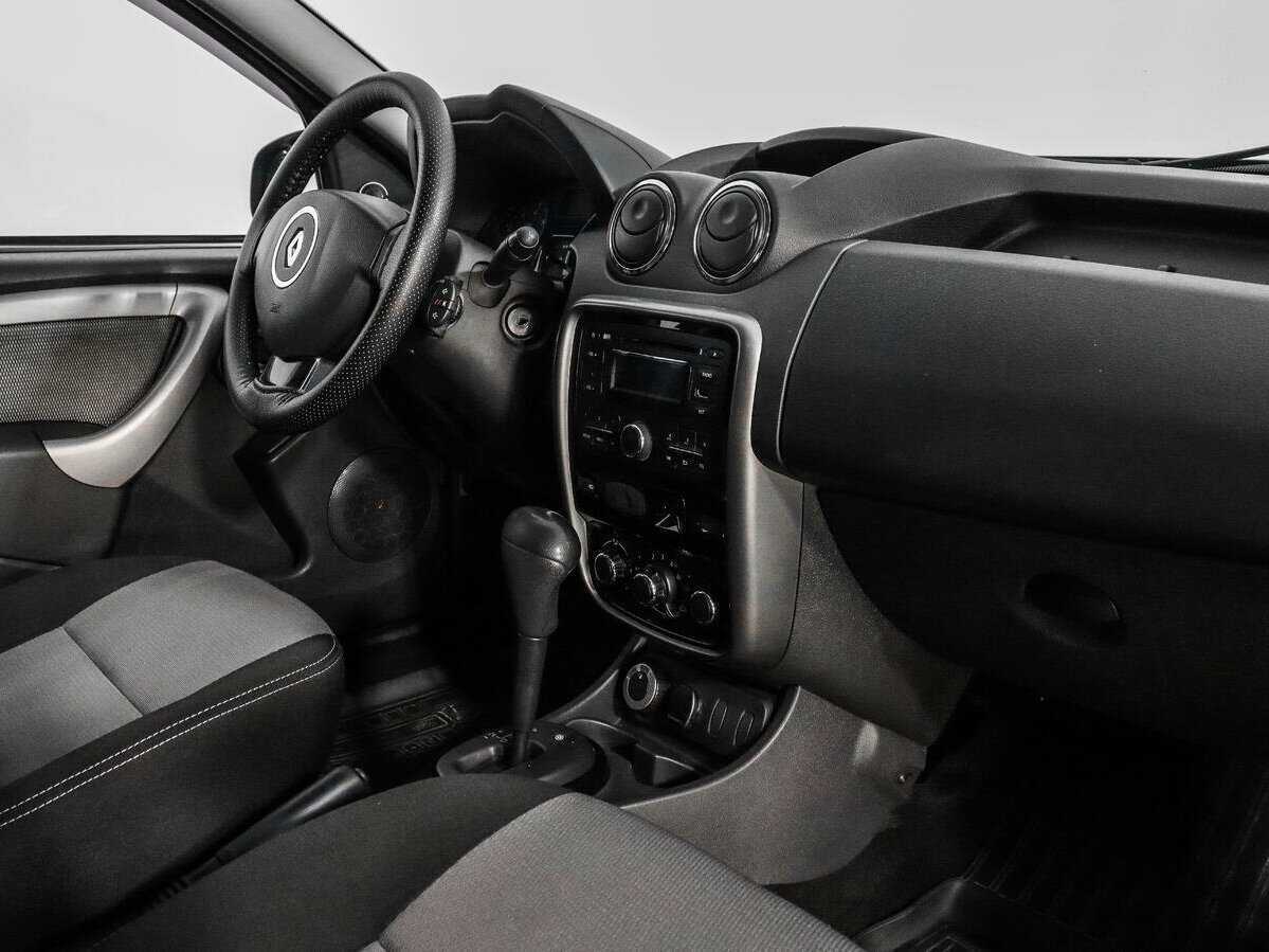 Renault Duster б/у, 2013, Автоматическая. Фото: #10