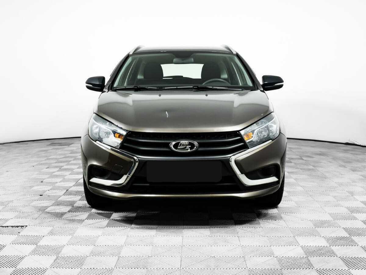Lada (ВАЗ) Vesta б/у, 2021, Механическая. Фото: #1