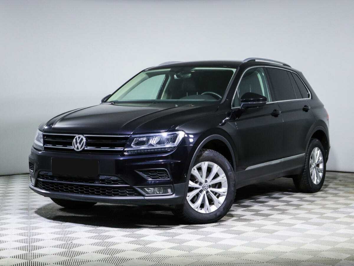 Volkswagen Tiguan б/у, 2018, Роботизированная. Посмотреть фото
