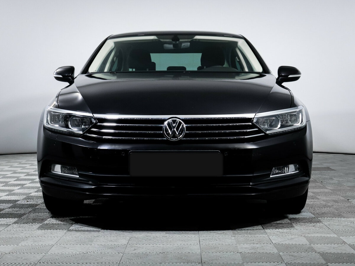 Volkswagen Passat б/у, 2016, Роботизированная. Фото: #1