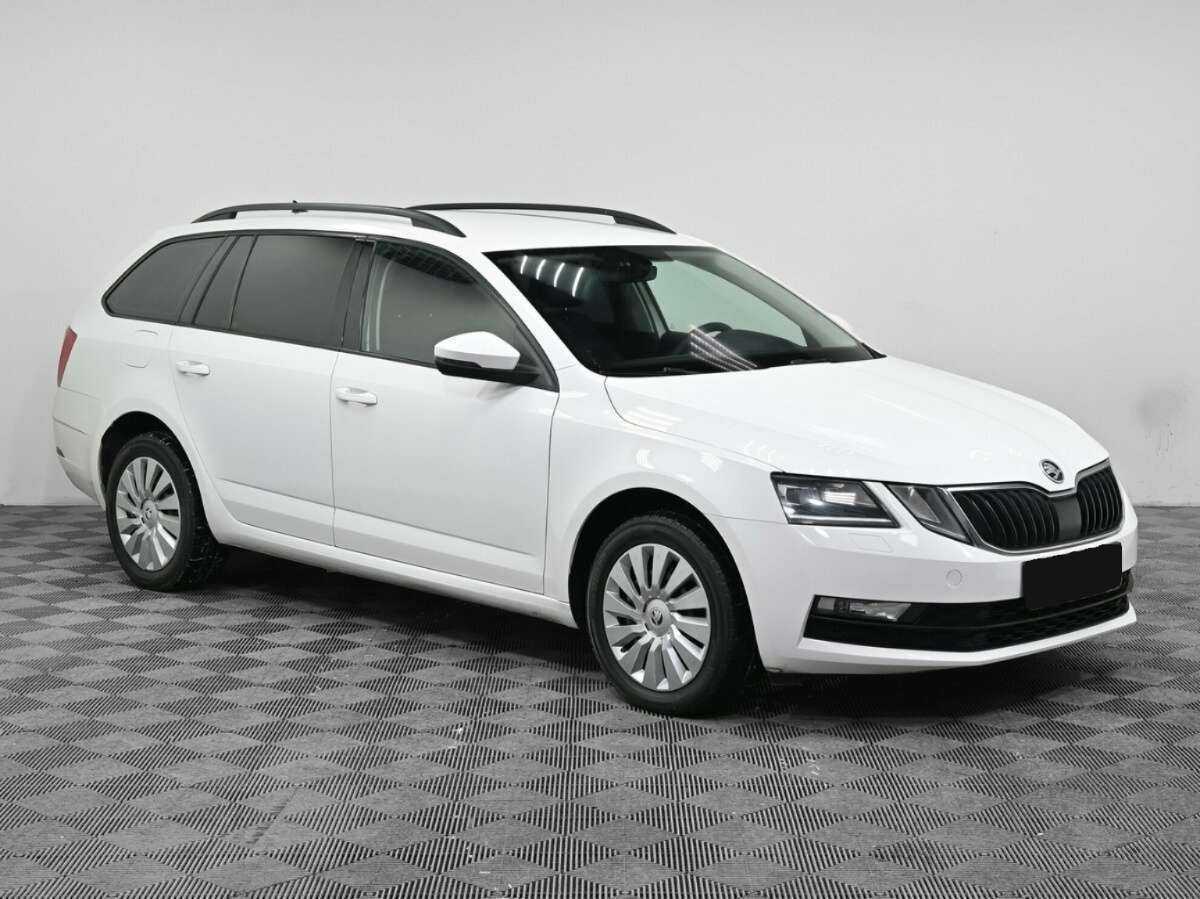 Skoda Octavia б/у, 2017, Роботизированная. Фото: #2