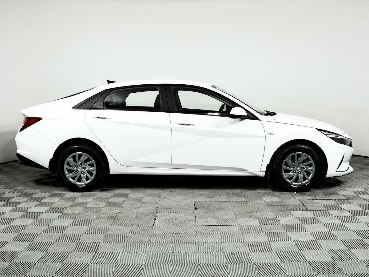 Hyundai Elantra б/у, 2022, Автоматическая. Фото: #3