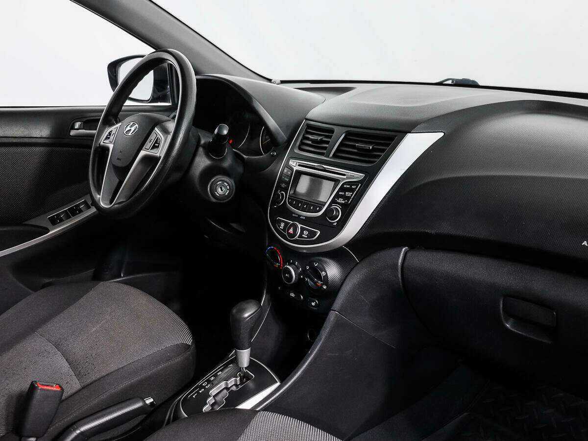 Hyundai Solaris б/у, 2014, Автоматическая. Фото: #9