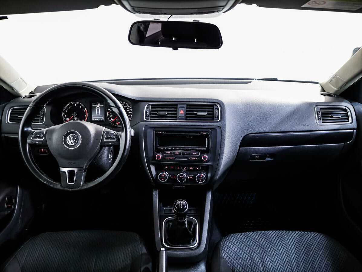 Volkswagen Jetta б/у, 2012, Механическая. Фото: #8