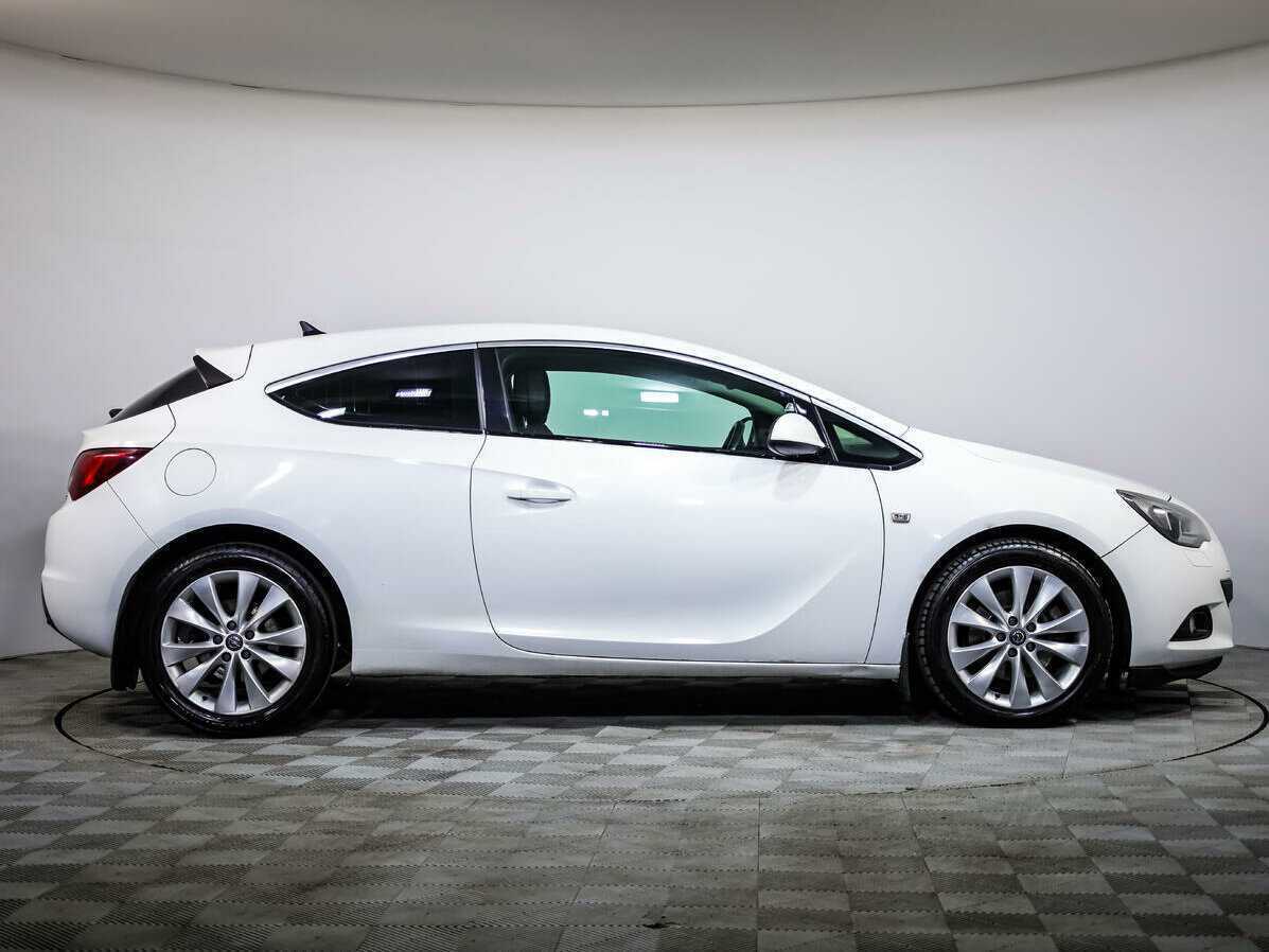 Opel Astra б/у, 2012, Автоматическая. Фото: #2