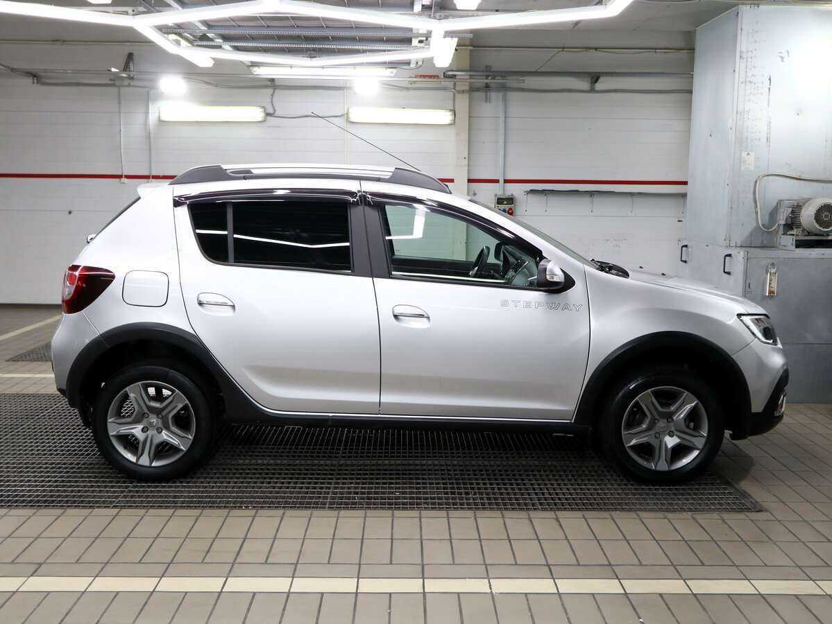 Renault Sandero б/у, 2020, Механическая. Фото: #2