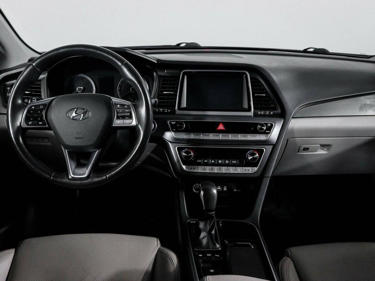 Hyundai Sonata б/у, 2017, Автоматическая. Фото: #11