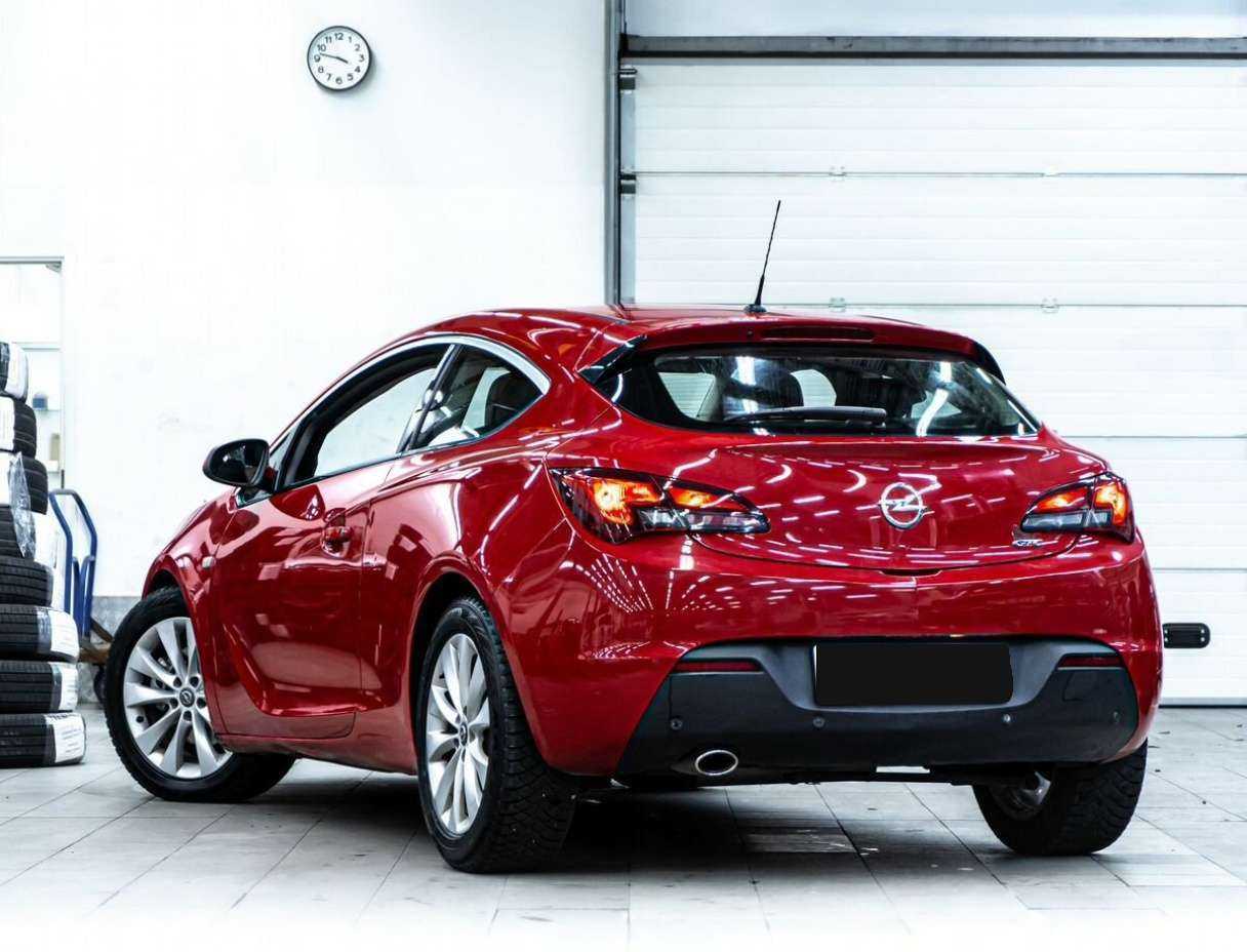 Opel Astra б/у, 2012, Автоматическая. Фото: #3