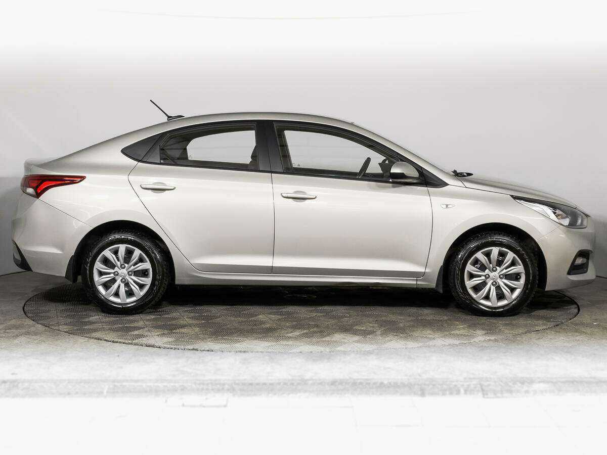 Hyundai Solaris б/у, 2018, Автоматическая. Фото: #3