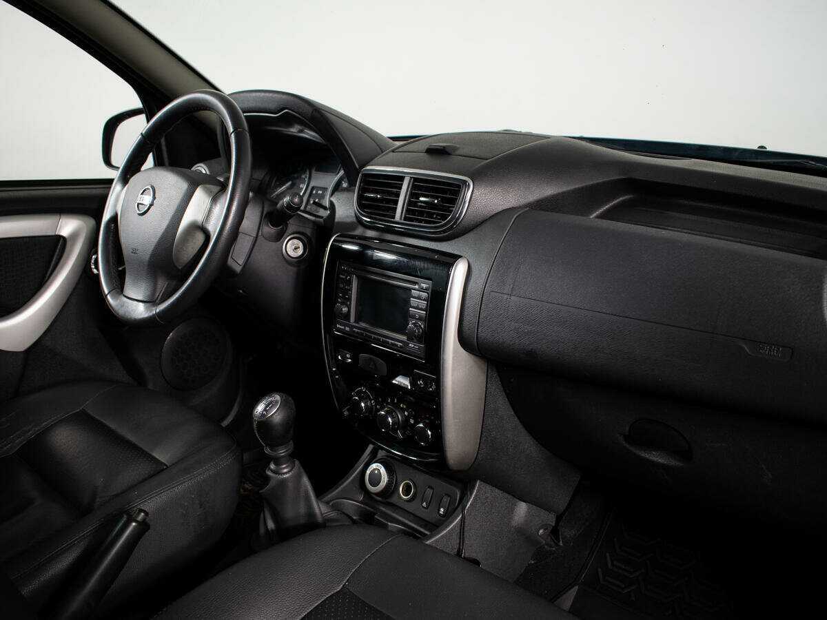 Nissan Terrano б/у, 2014, Механическая. Фото: #8