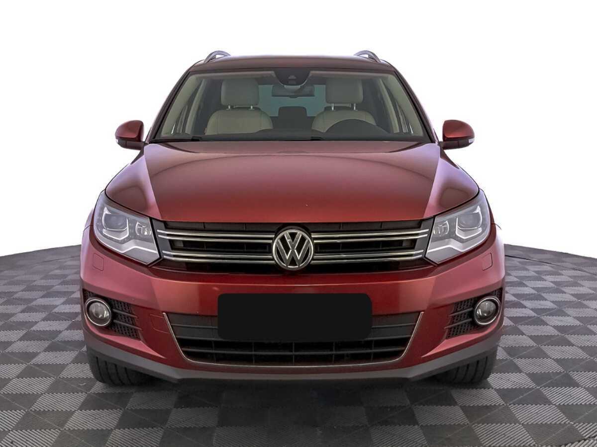 Volkswagen Tiguan б/у, 2014, Автоматическая. Фото: #1