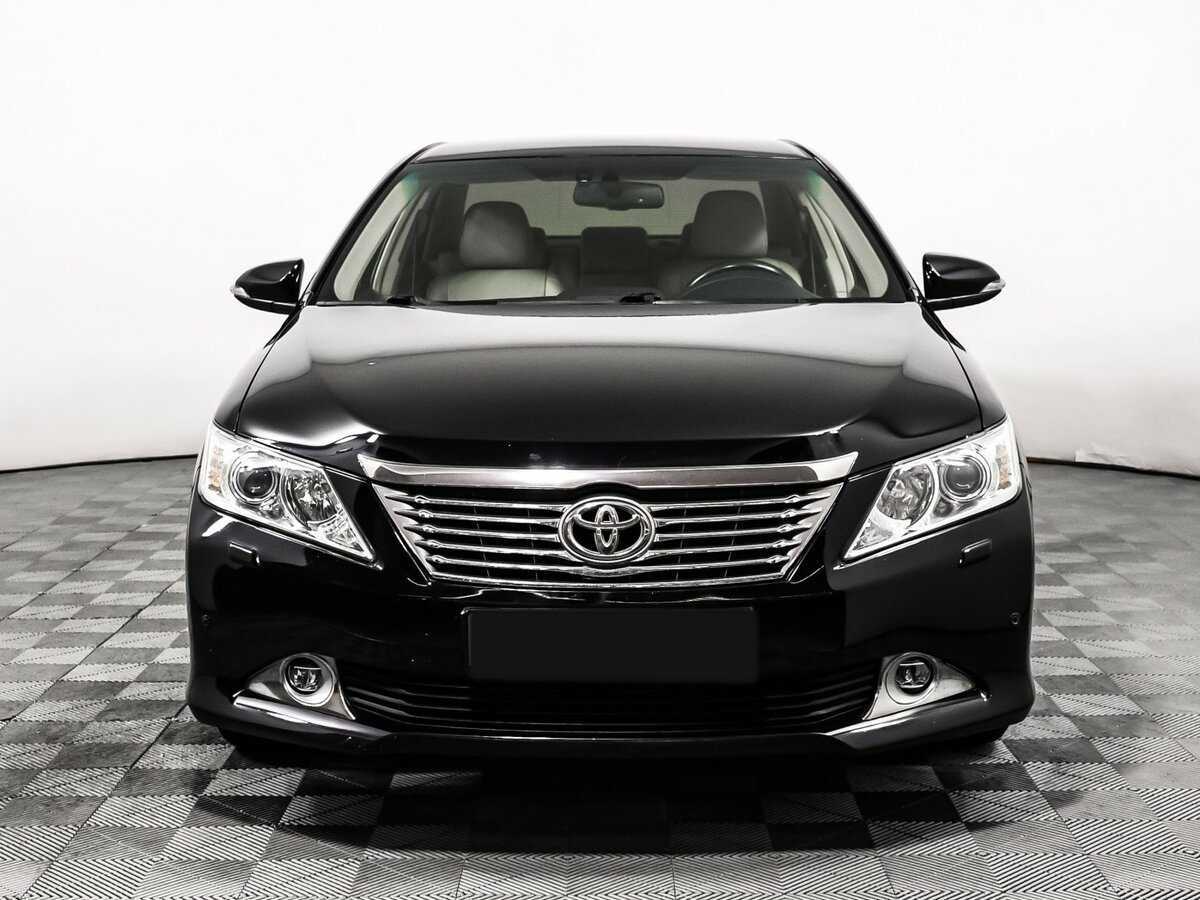 Toyota Camry б/у, 2013, Автоматическая. Фото: #1