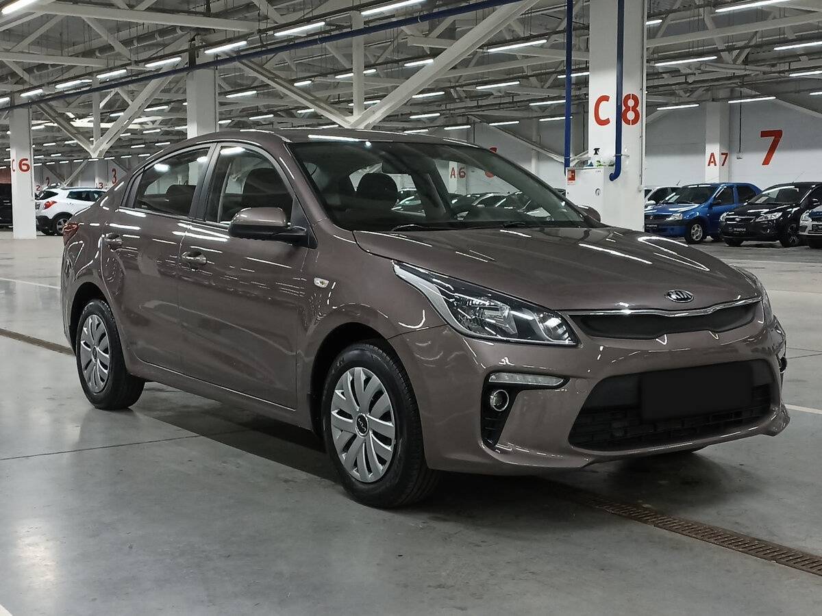 Kia Rio б/у, 2018, Механическая. Фото: #2
