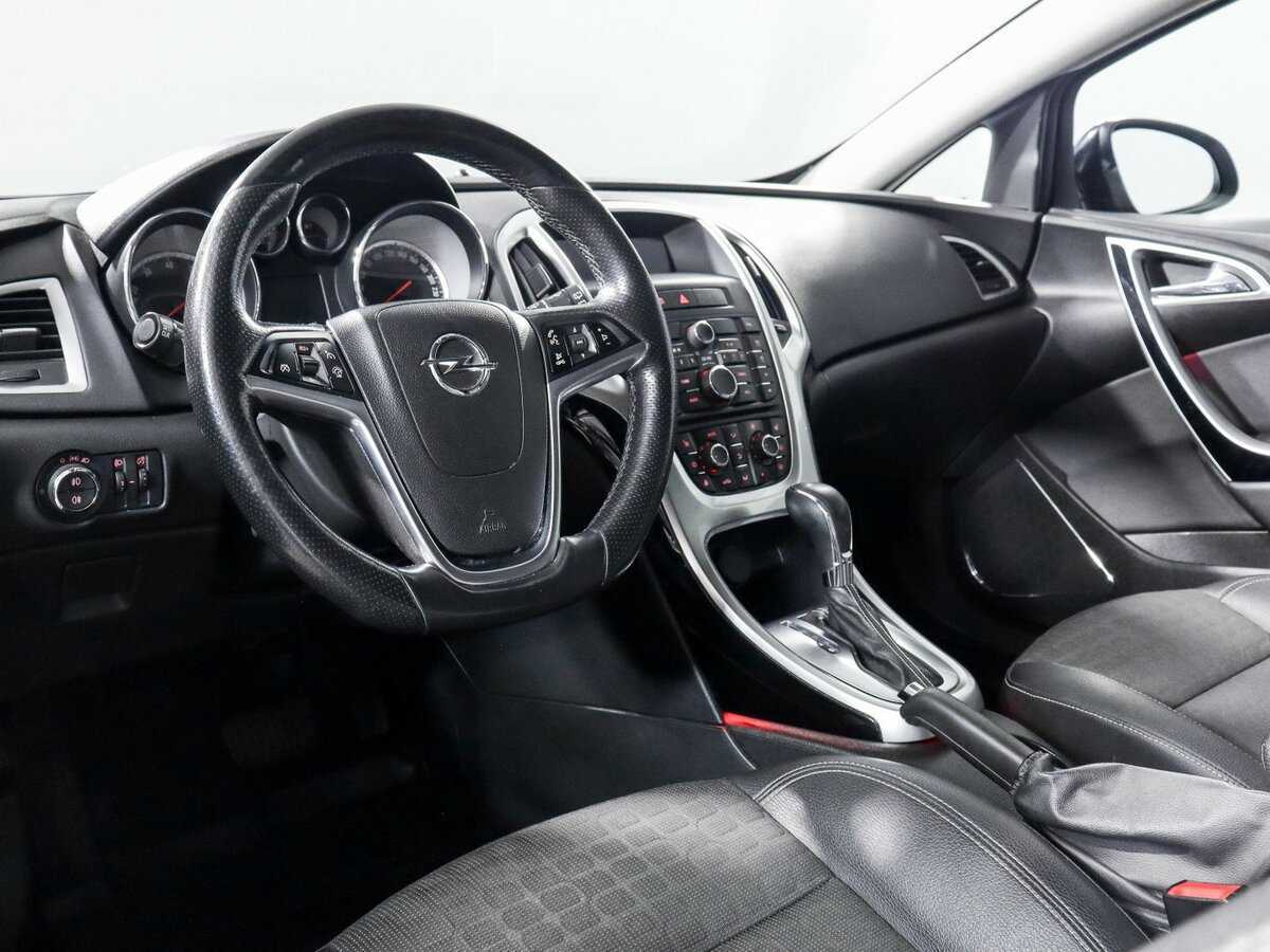 Opel Astra б/у, 2013, Автоматическая. Фото: #9