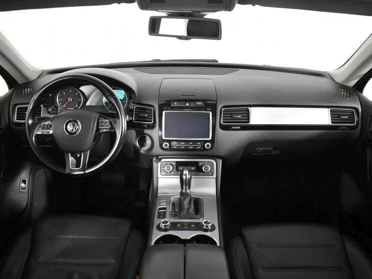 Volkswagen Touareg б/у, 2014, Автоматическая. Фото: #8