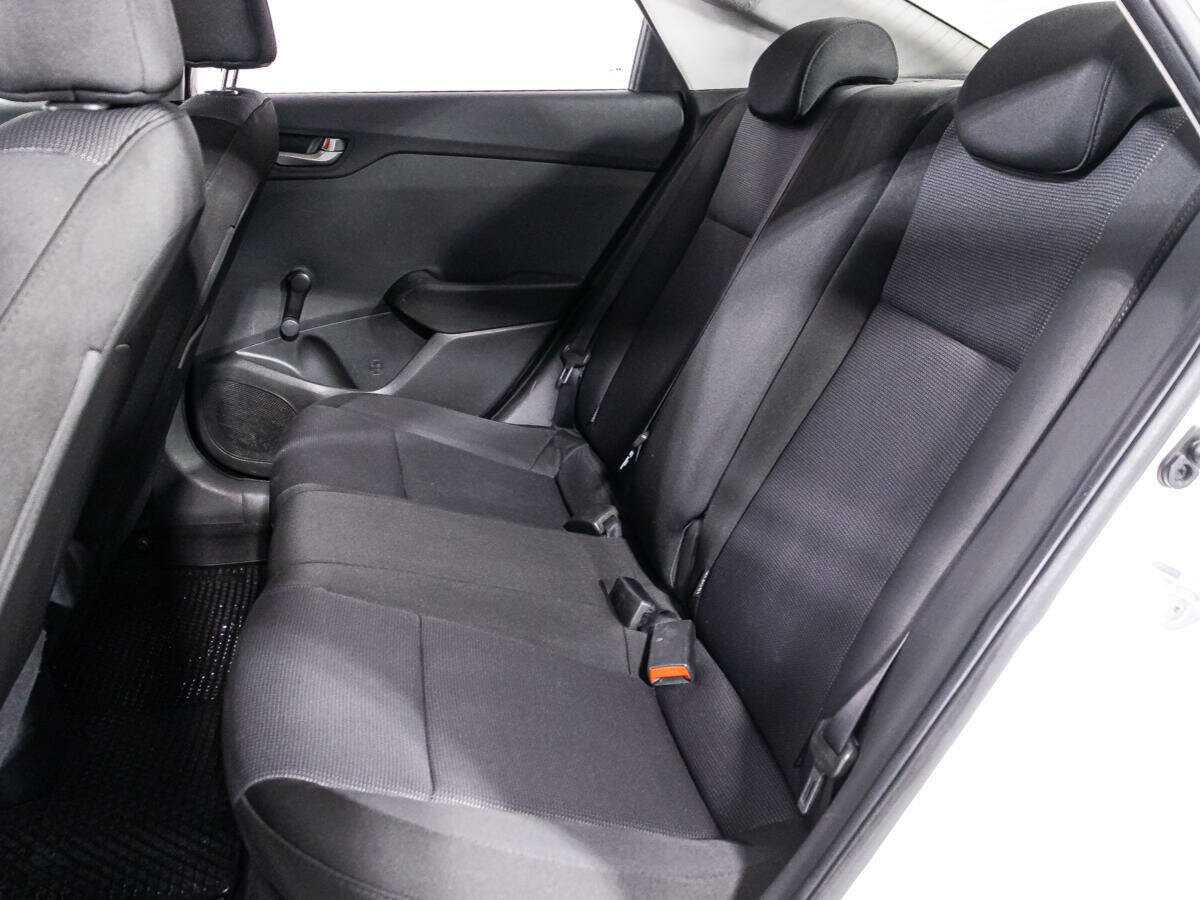 Hyundai Solaris б/у, 2017, Механическая. Фото: #9