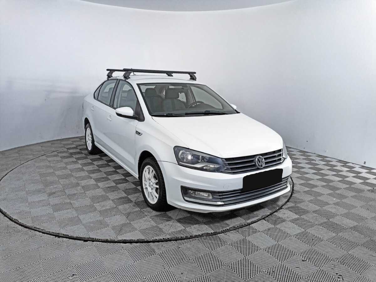 Volkswagen Polo б/у, 2017, Механическая. Фото: #2