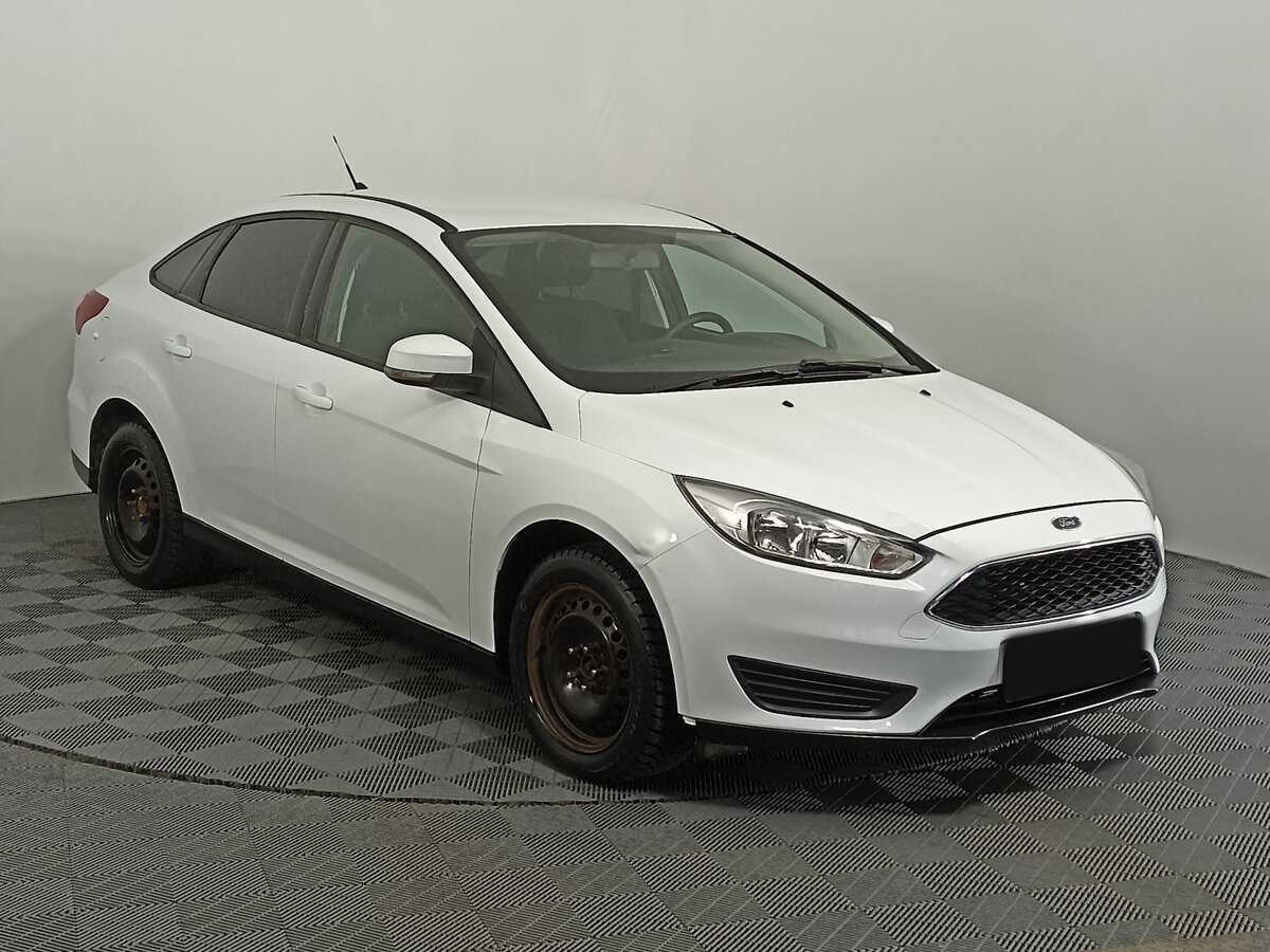 Ford Focus б/у, 2018, Механическая. Фото: #2