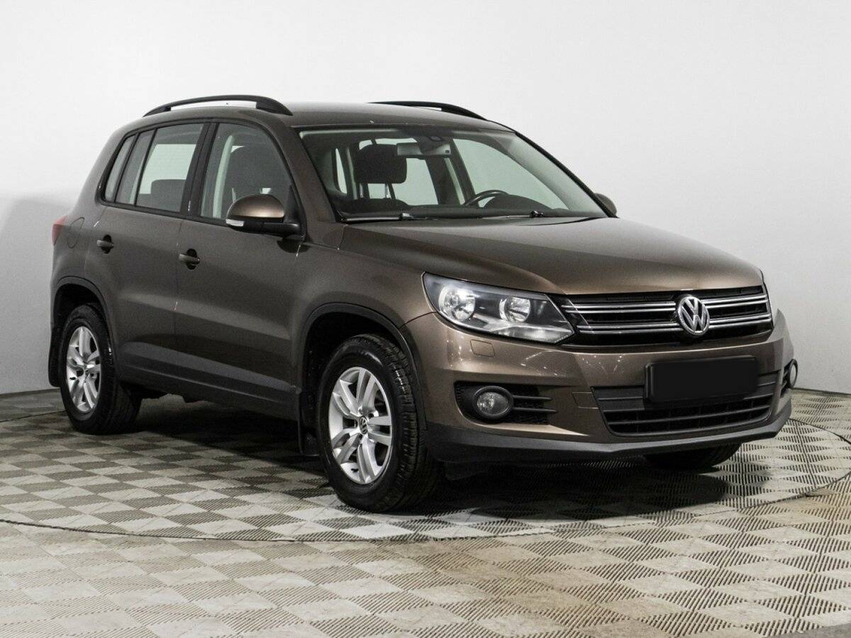 Volkswagen Tiguan б/у, 2014, Роботизированная. Фото: #2