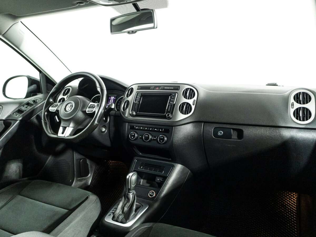 Volkswagen Tiguan б/у, 2016, Автоматическая. Фото: #8