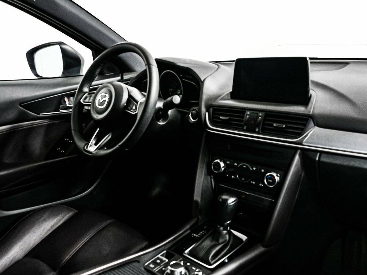 Mazda CX-4 б/у, 2023, Автоматическая. Фото: #8