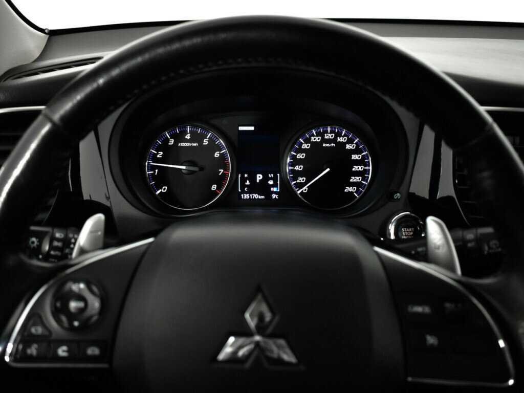 Mitsubishi Outlander б/у, 2018, Вариатор. Фото: #10