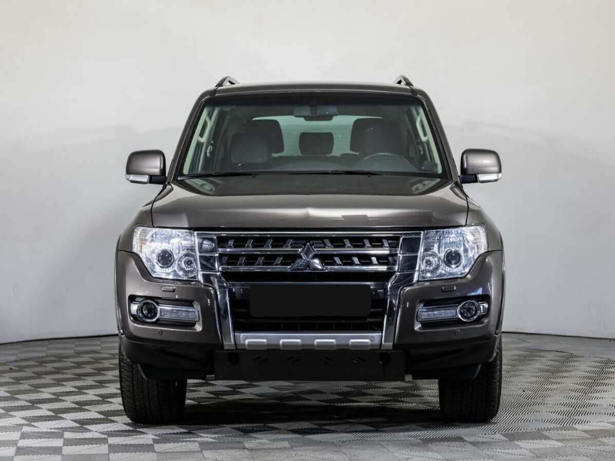 Mitsubishi Pajero б/у, 2015, Автоматическая. Фото: #1