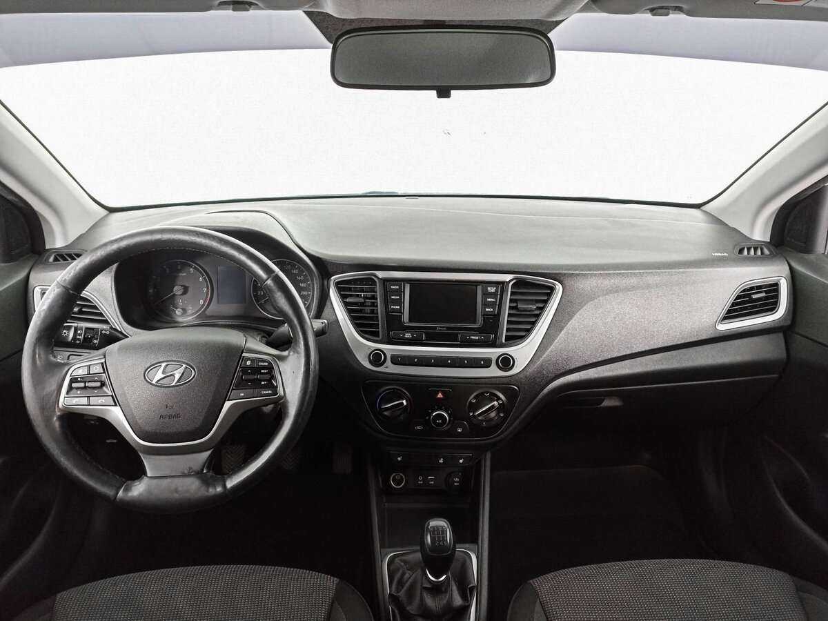 Hyundai Solaris б/у, 2018, Механическая. Фото: #11