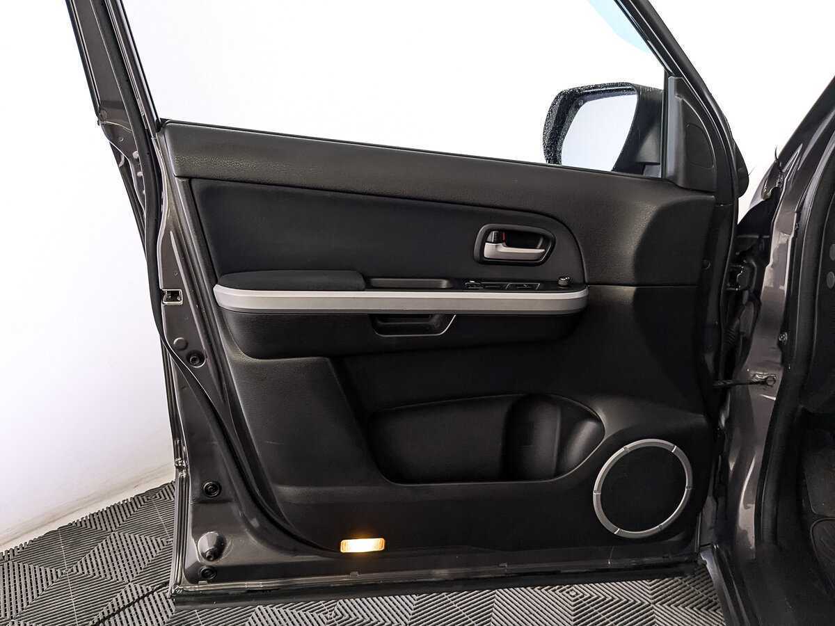 Suzuki Grand Vitara б/у, 2013, Автоматическая. Фото: #18
