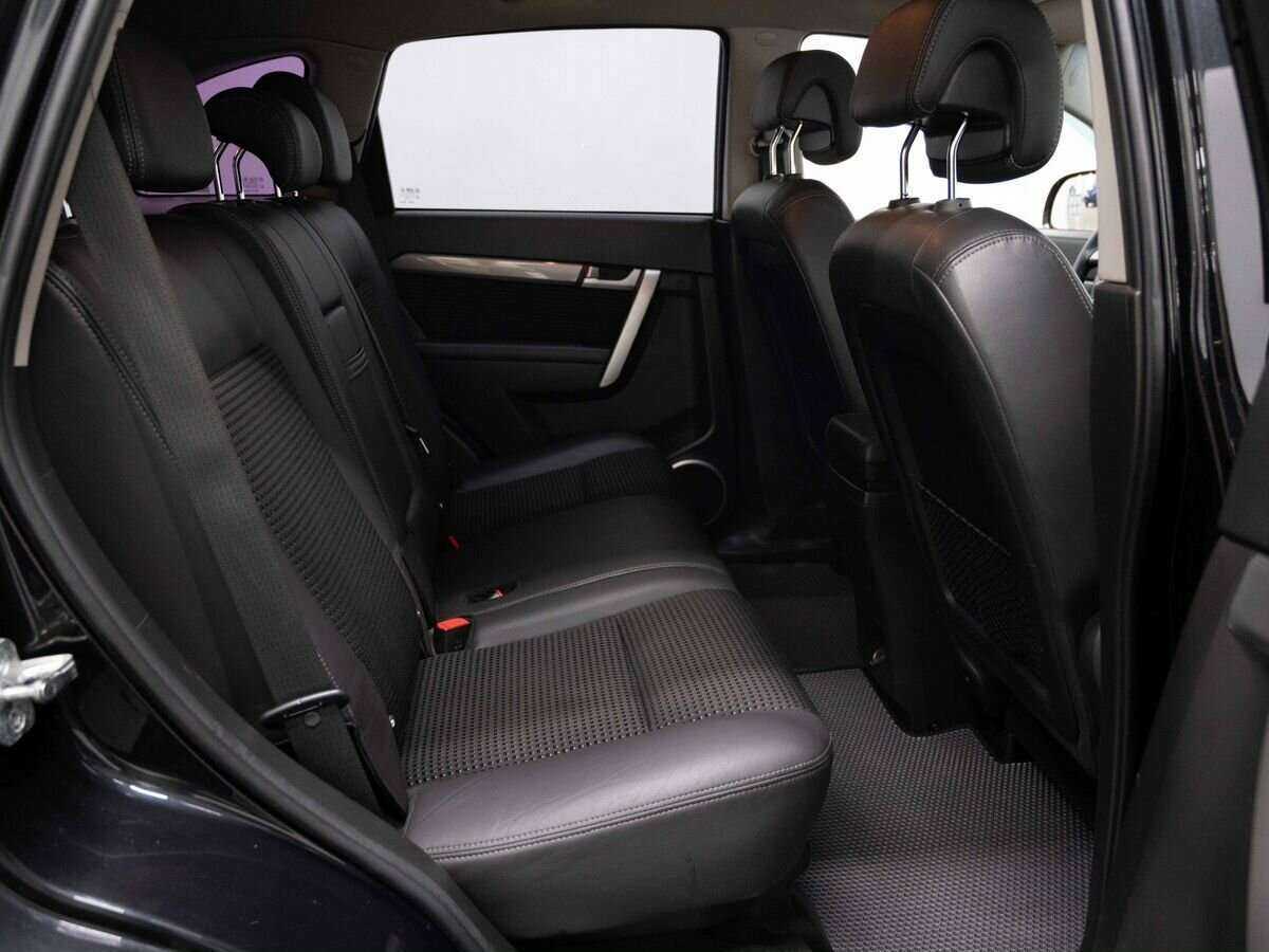 Chevrolet Captiva б/у, 2012, Автоматическая. Фото: #9