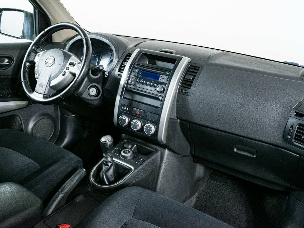 Nissan X-Trail б/у, 2013, Механическая. Фото: #9