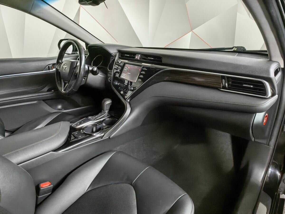 Toyota Camry б/у, 2019, Автоматическая. Фото: #8