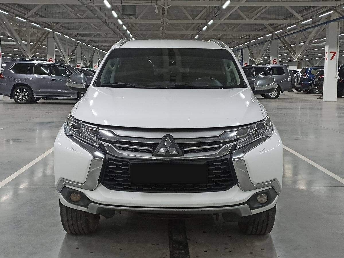 Mitsubishi Pajero Sport б/у, 2018, Механическая. Фото: #1