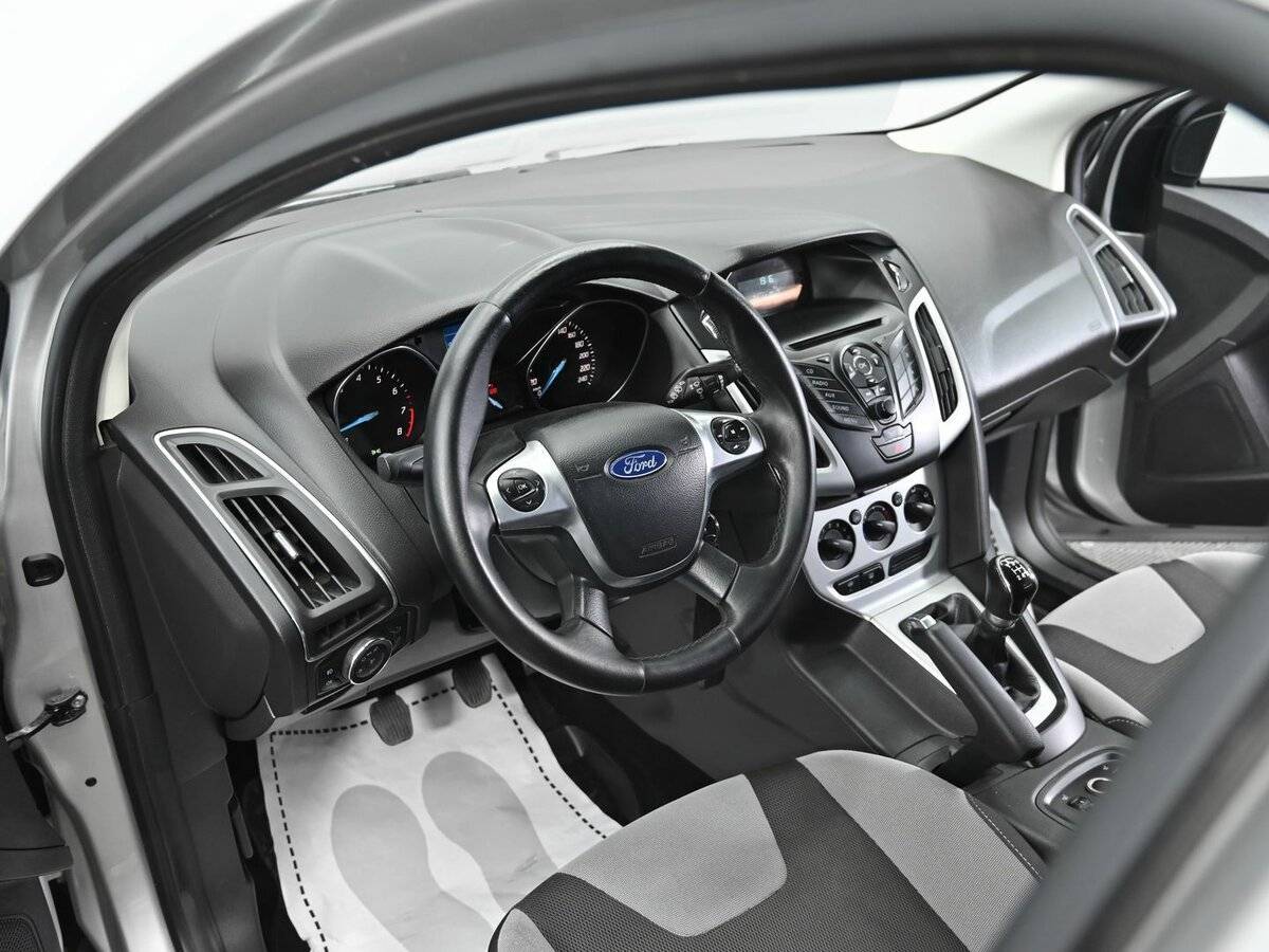 Ford Focus б/у, 2014, Механическая. Фото: #6