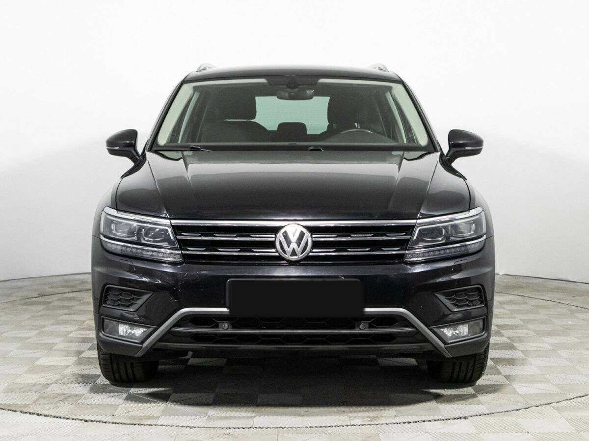 Volkswagen Tiguan б/у, 2018, Роботизированная. Фото: #1