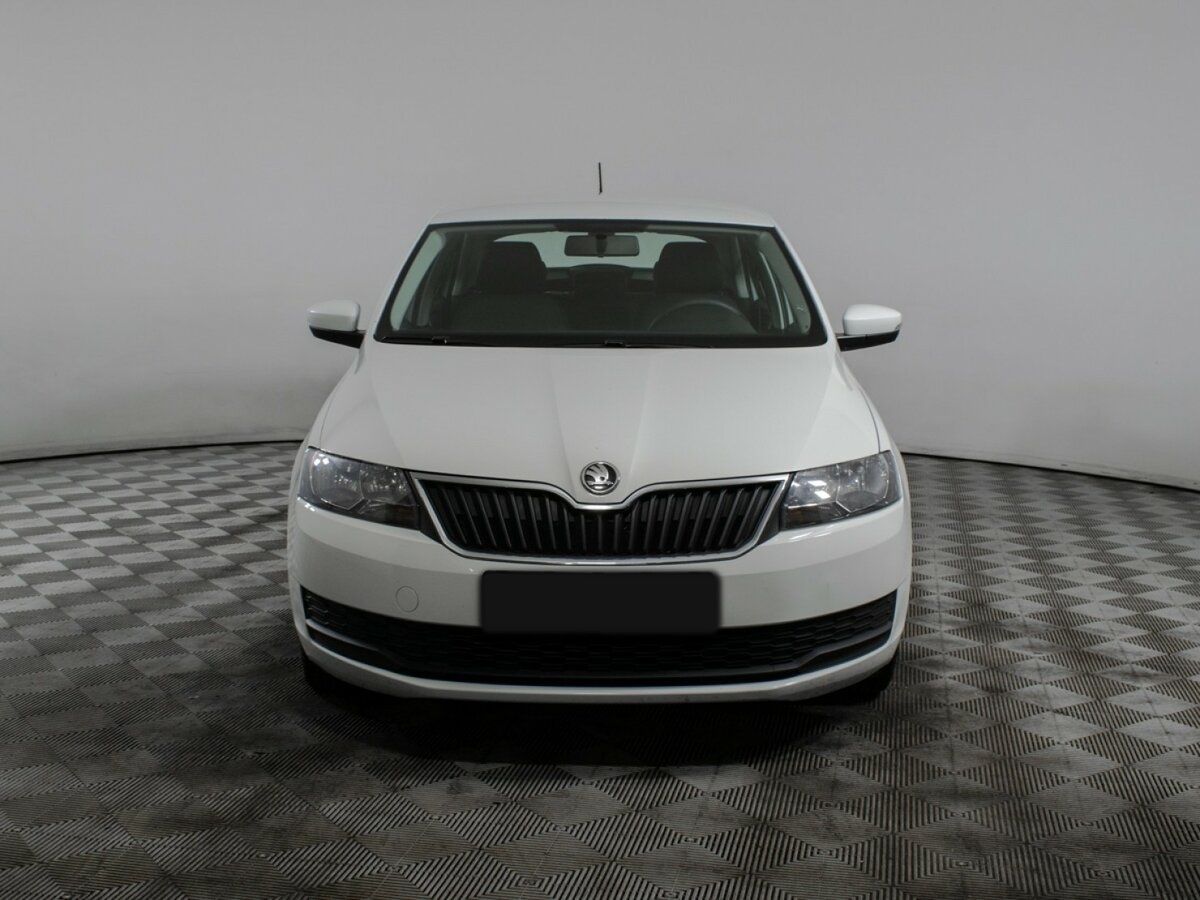 Skoda Rapid б/у, 2017, Механическая. Фото: #1